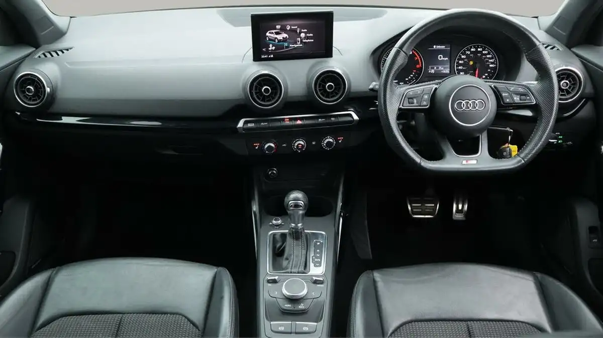 2020-audi-q2-20-40-tfsi-black-edition-big-13