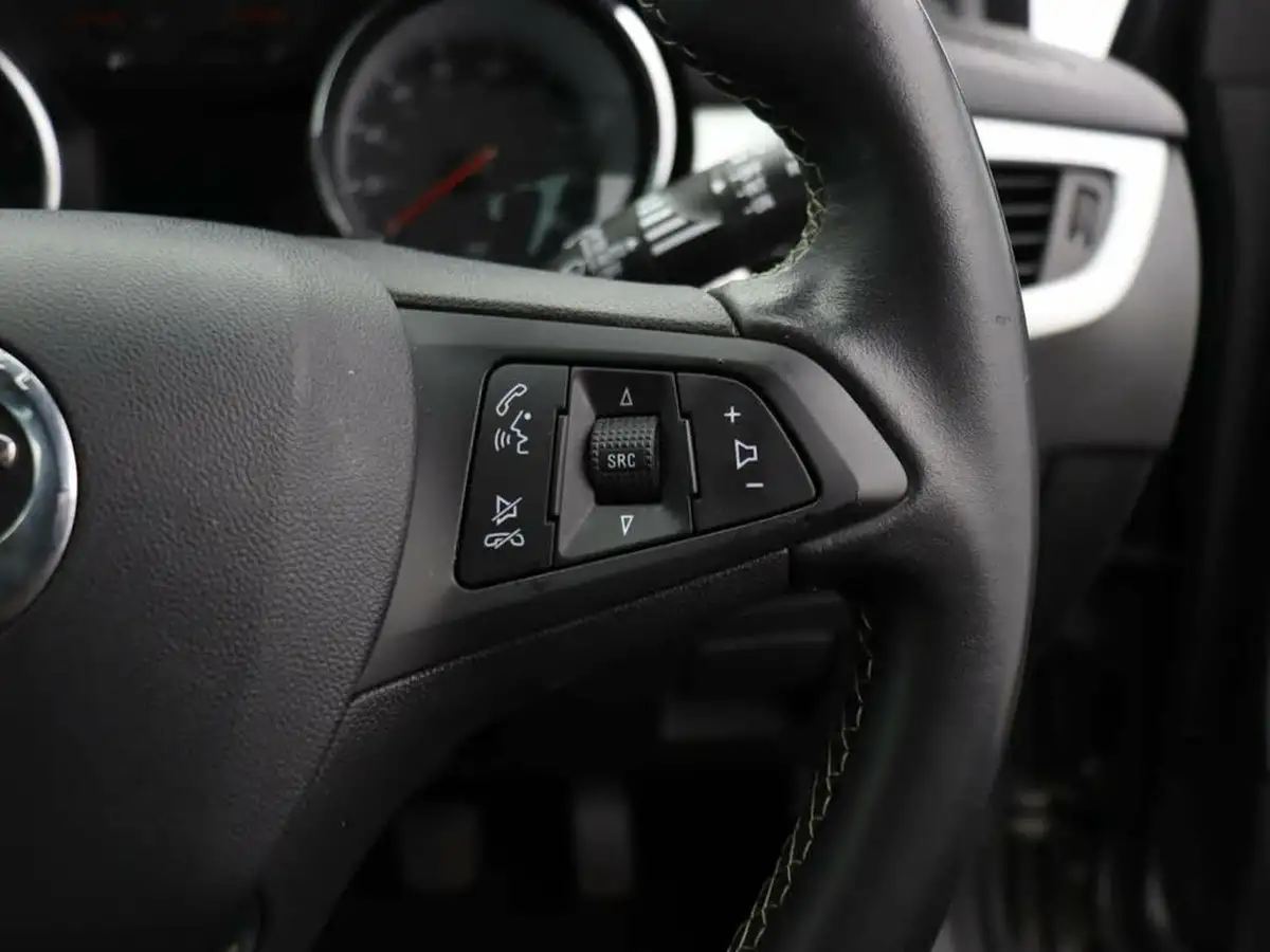 2020-vauxhall-astra-12-turbo-sri-vx-line-nav-big-33