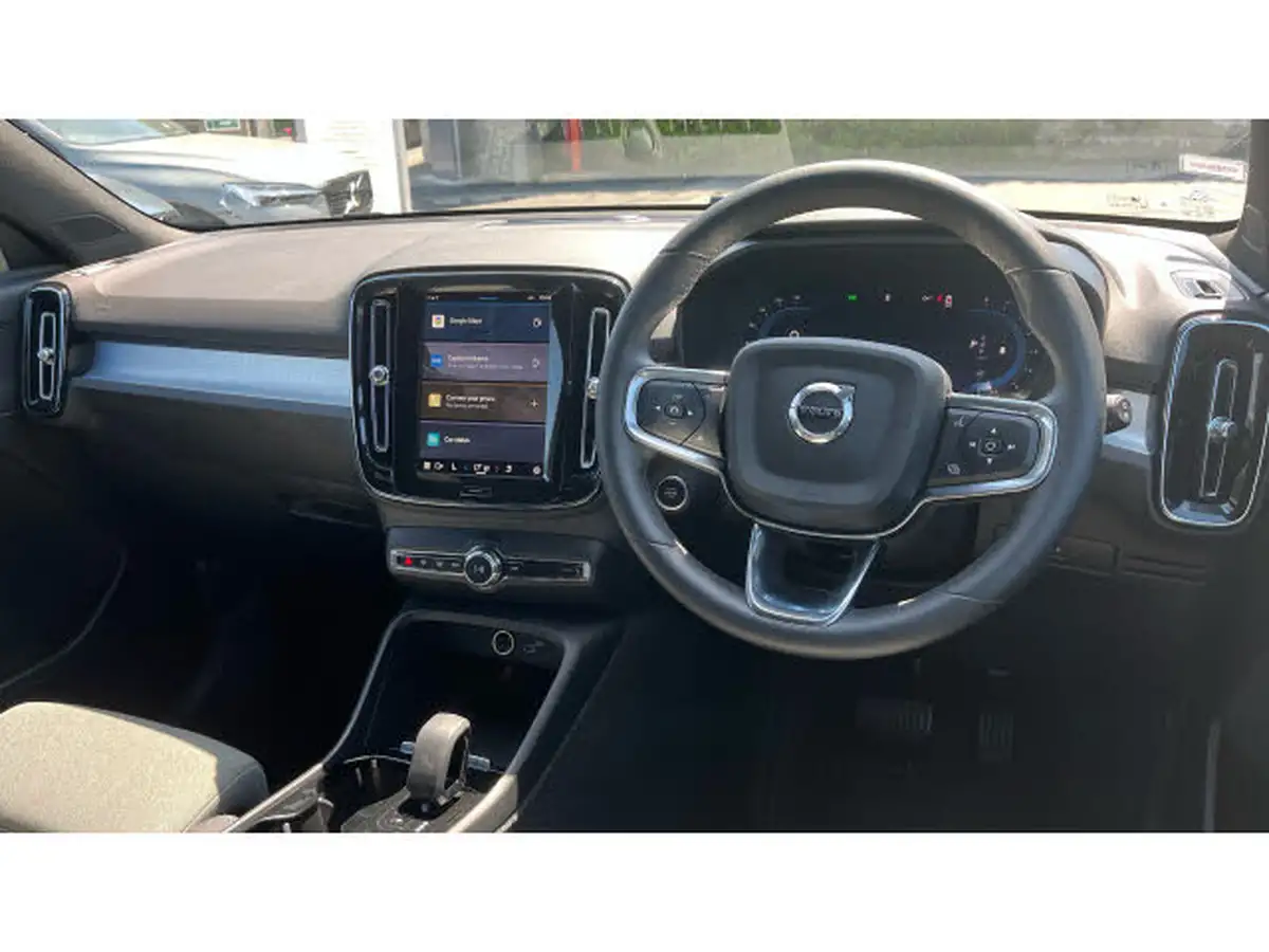 2024-volvo-xc40-20-b4-plus-big-4