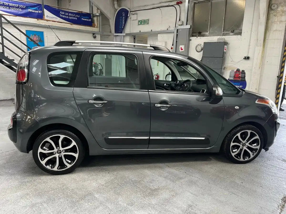 2013-citroen-c3-picasso-16td-selection-big-5