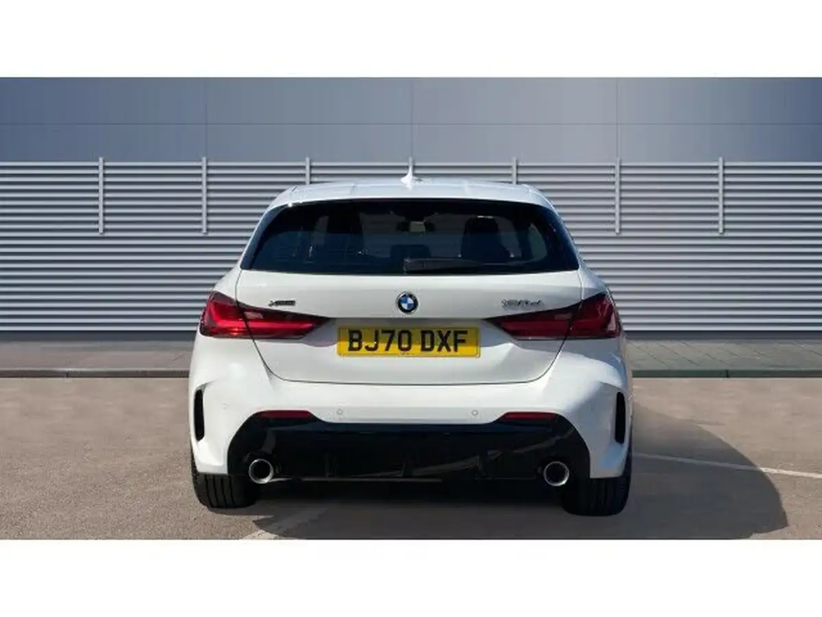 2020-bmw-1-series-20td-120d-xdrive-m-sport-big-5