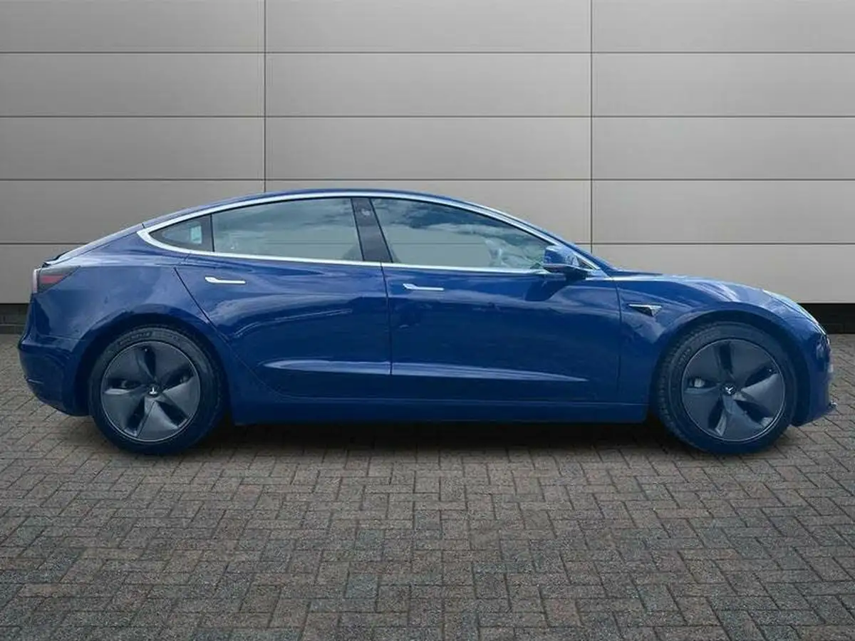 2020-tesla-model-3-e-long-range-big-5