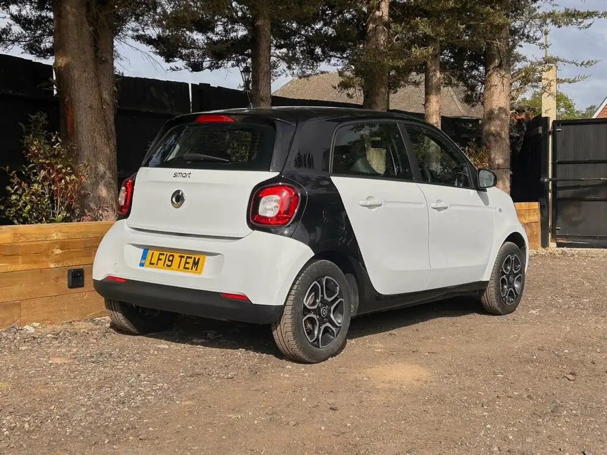 2019-smart-forfour-10-prime-big-2