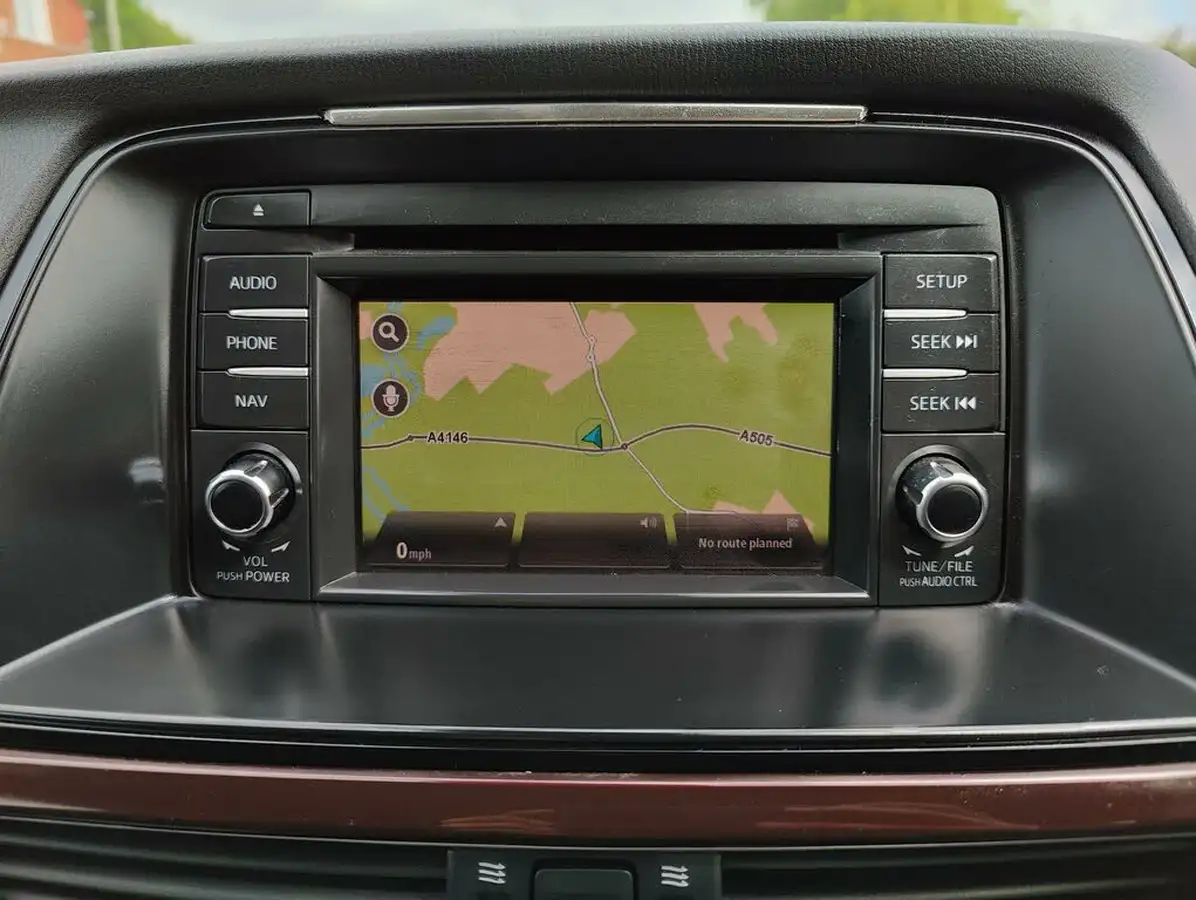 2013-mazda-mazda6-22d-sport-175ps-nav-saloon-4d-big-22