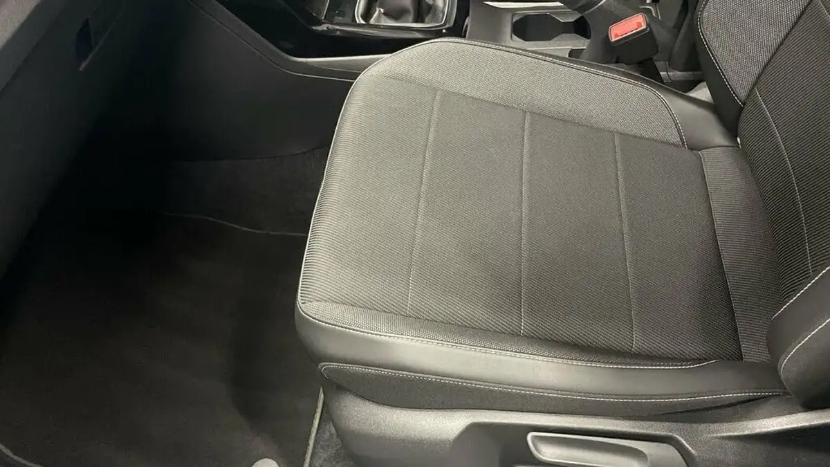 2022-volkswagen-t-cross-10-tsi-black-edition-110ps-big-16