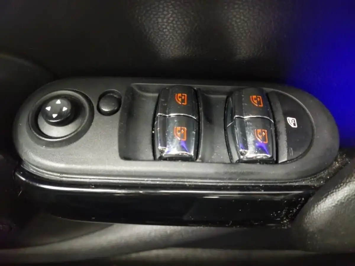 2019-mini-cooper-15-cooper-exclusive-134bhp-hatchback-5d-big-12