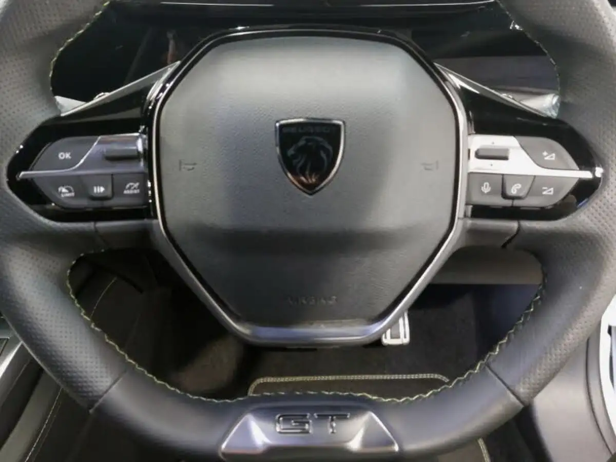 2023-peugeot-308-12-puretech-gt-130ps-ss-eat8-big-15