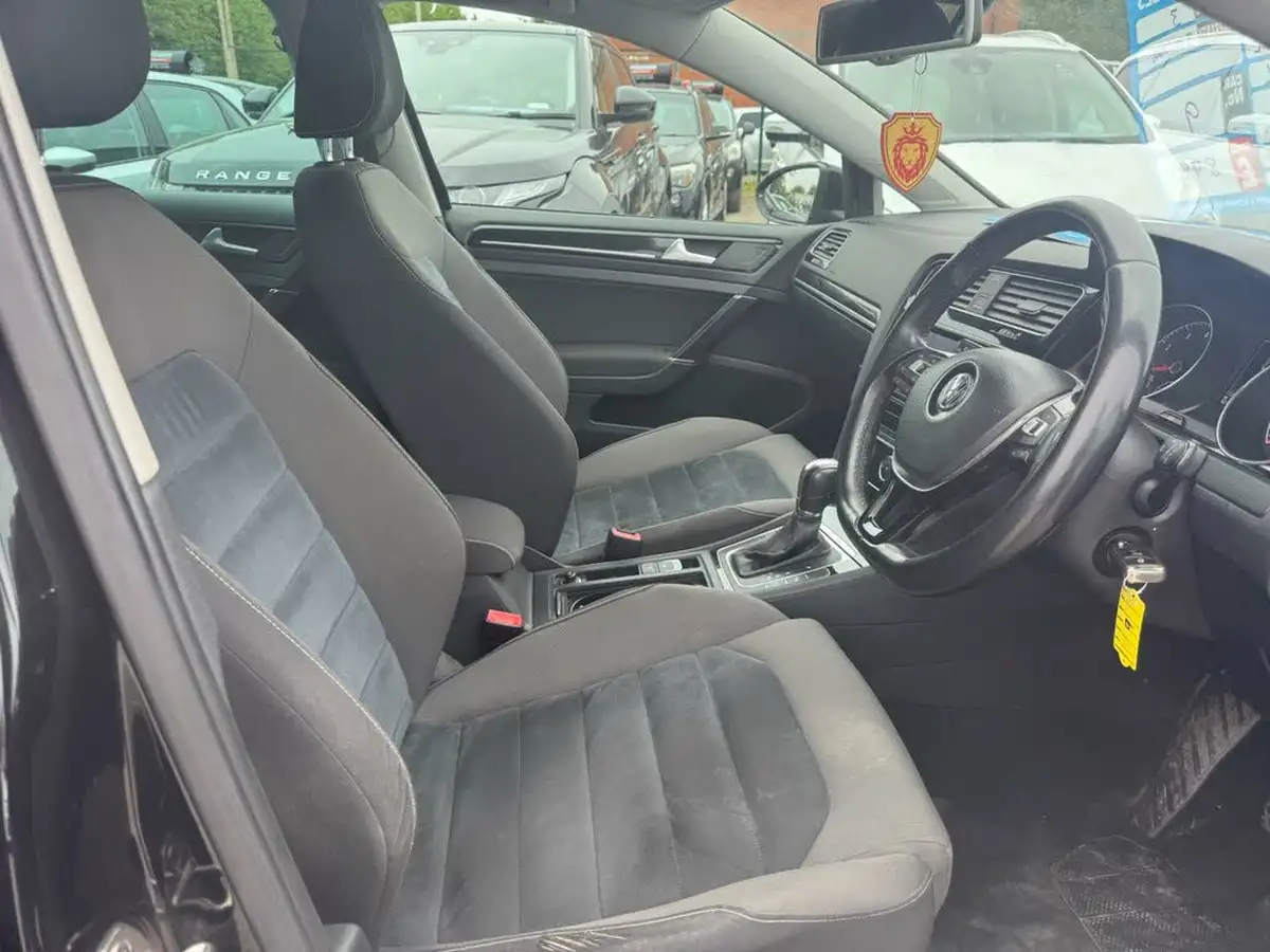2013-volkswagen-golf-14-gt-tsi-140ps-act-hatchback-5d-1395cc-dsg-big-13