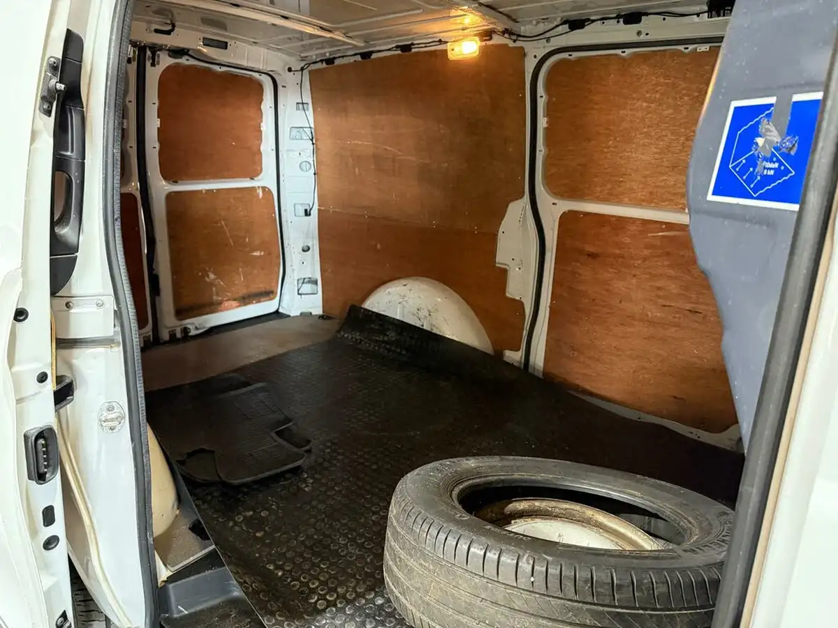 2017-mercedes-benz-vito-16cdi-111cdi-panel-extra-long-big-15