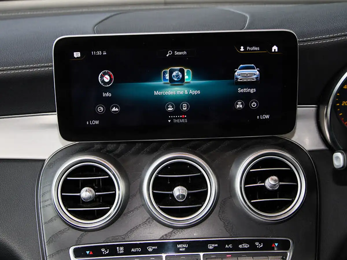 2022-mercedes-benz-glc-class-20d-glc300d-amg-line-premium-245ps-station-wagon-5d-1950cc-big-18