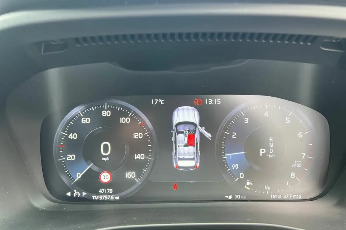 2021-volvo-xc40-15-t3-r-design-pro-161bhp-auto-big-6