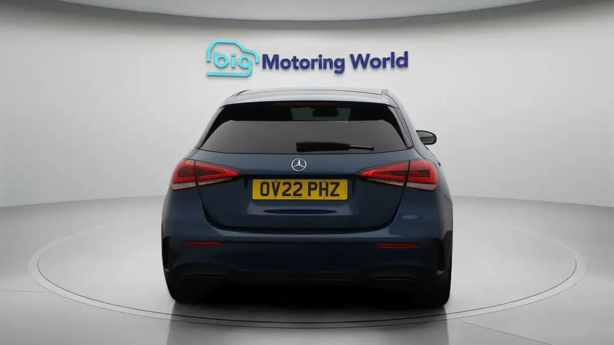 2022-mercedes-benz-a-class-13-a180-amg-line-executive-edition-hatchback-5d-7g-dct-big-6
