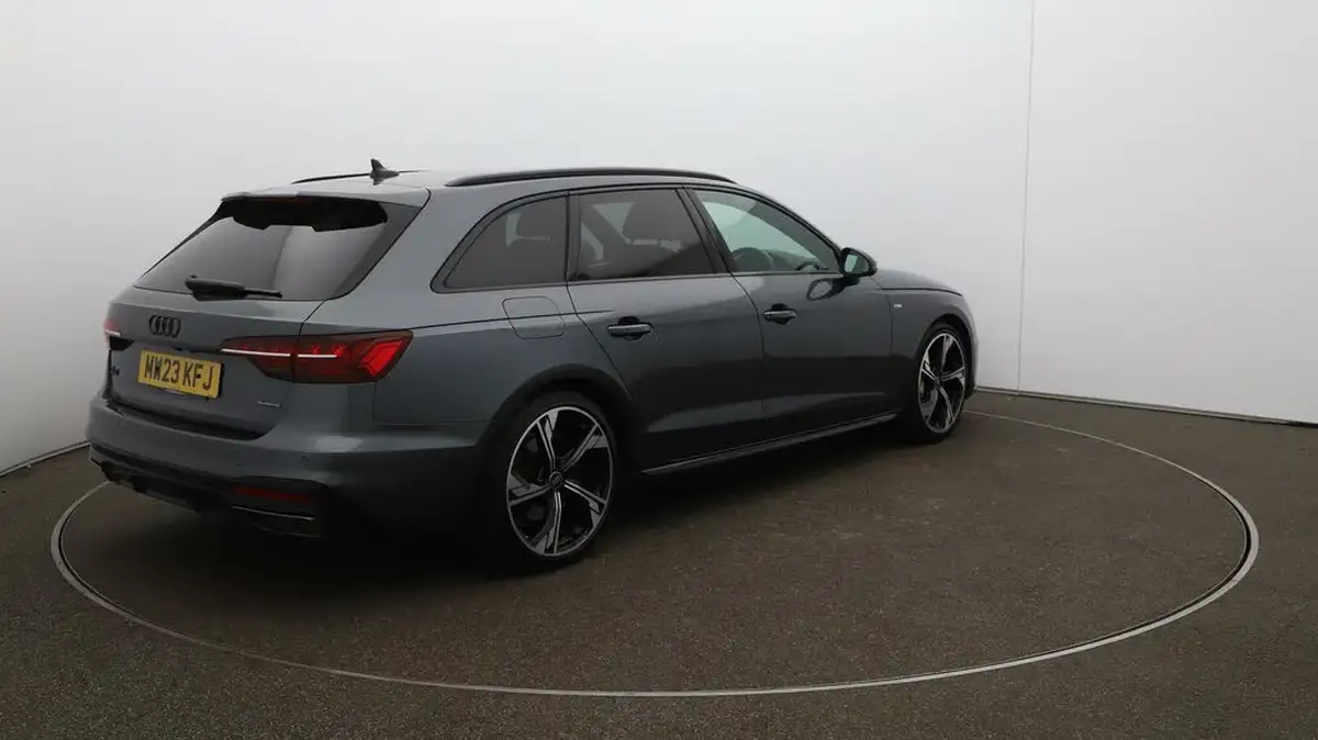 2023-audi-a4-avant-20-40-tdi-black-edition-big-7