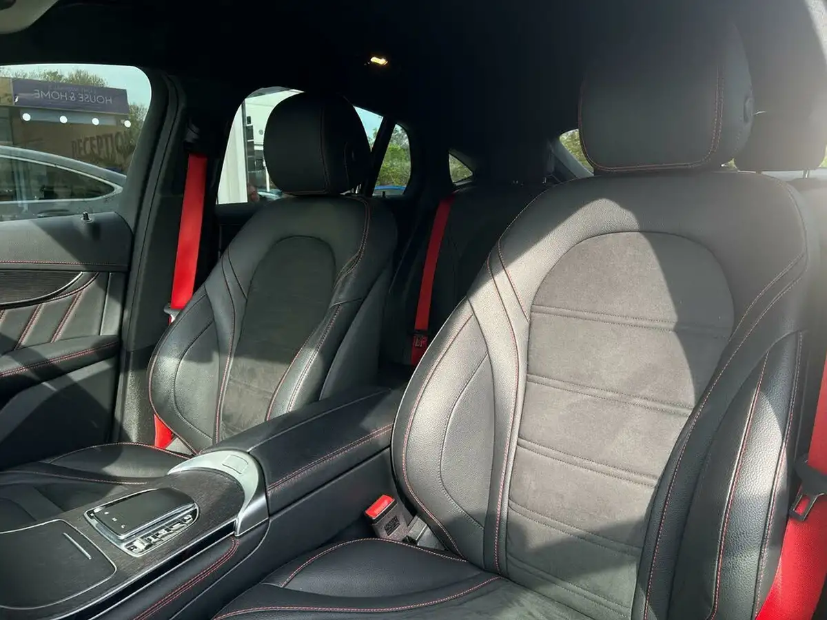 2020-mercedes-benz-glc-class-30-glc-amg-43-coupe-4d-big-12