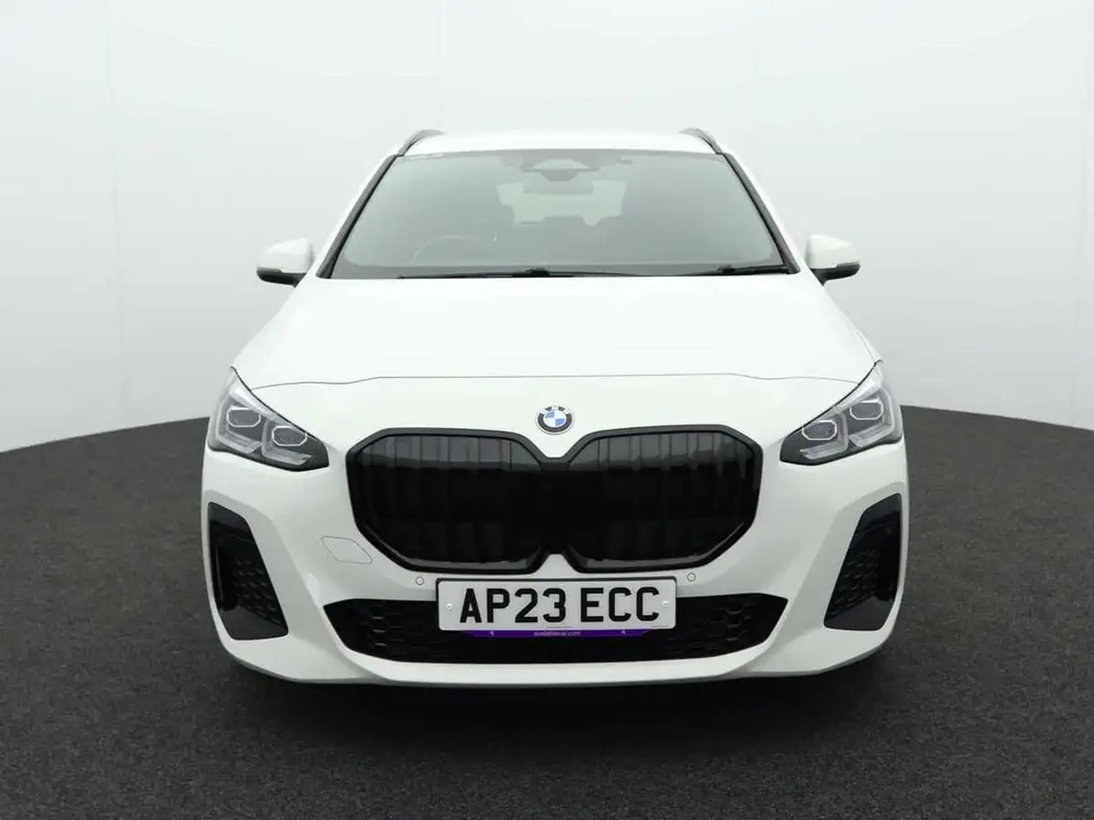 2023-bmw-2-series-15-220i-m-sport-big-1