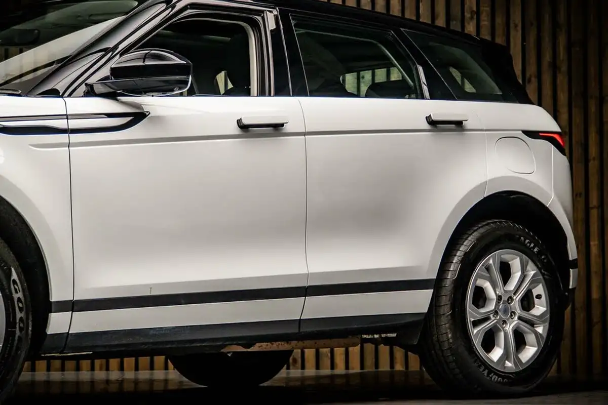 2021-land-rover-range-rover-evoque-15-p300e-s-big-15