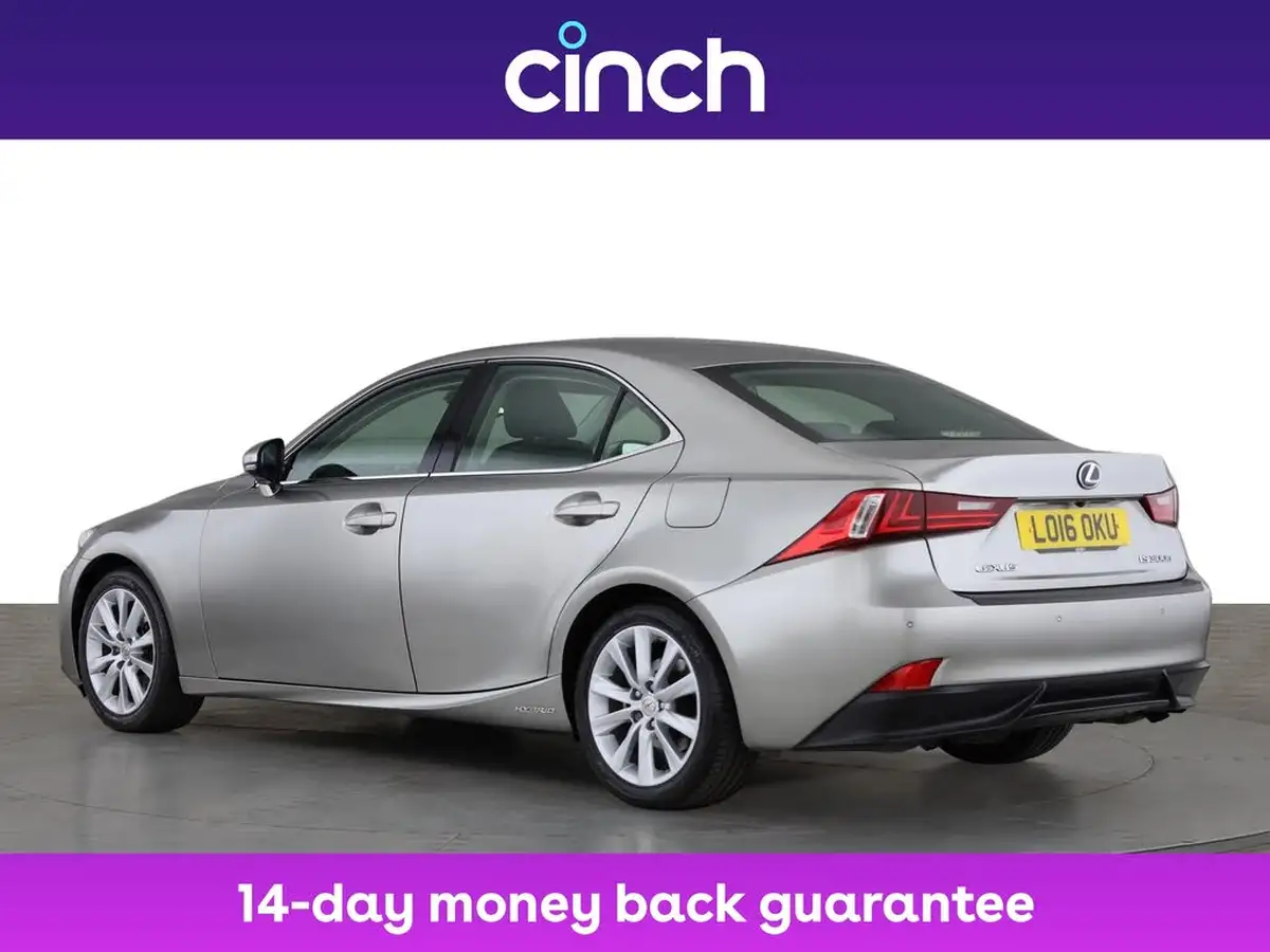 2016-lexus-is-300h-25-advance-big-5