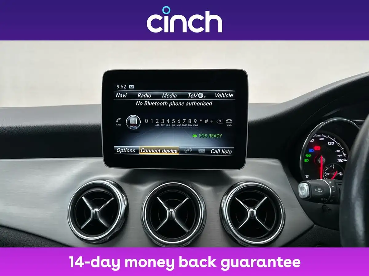 2018-mercedes-benz-gla-class-16-gla-200-amg-line-156ps-7g-dct-big-32