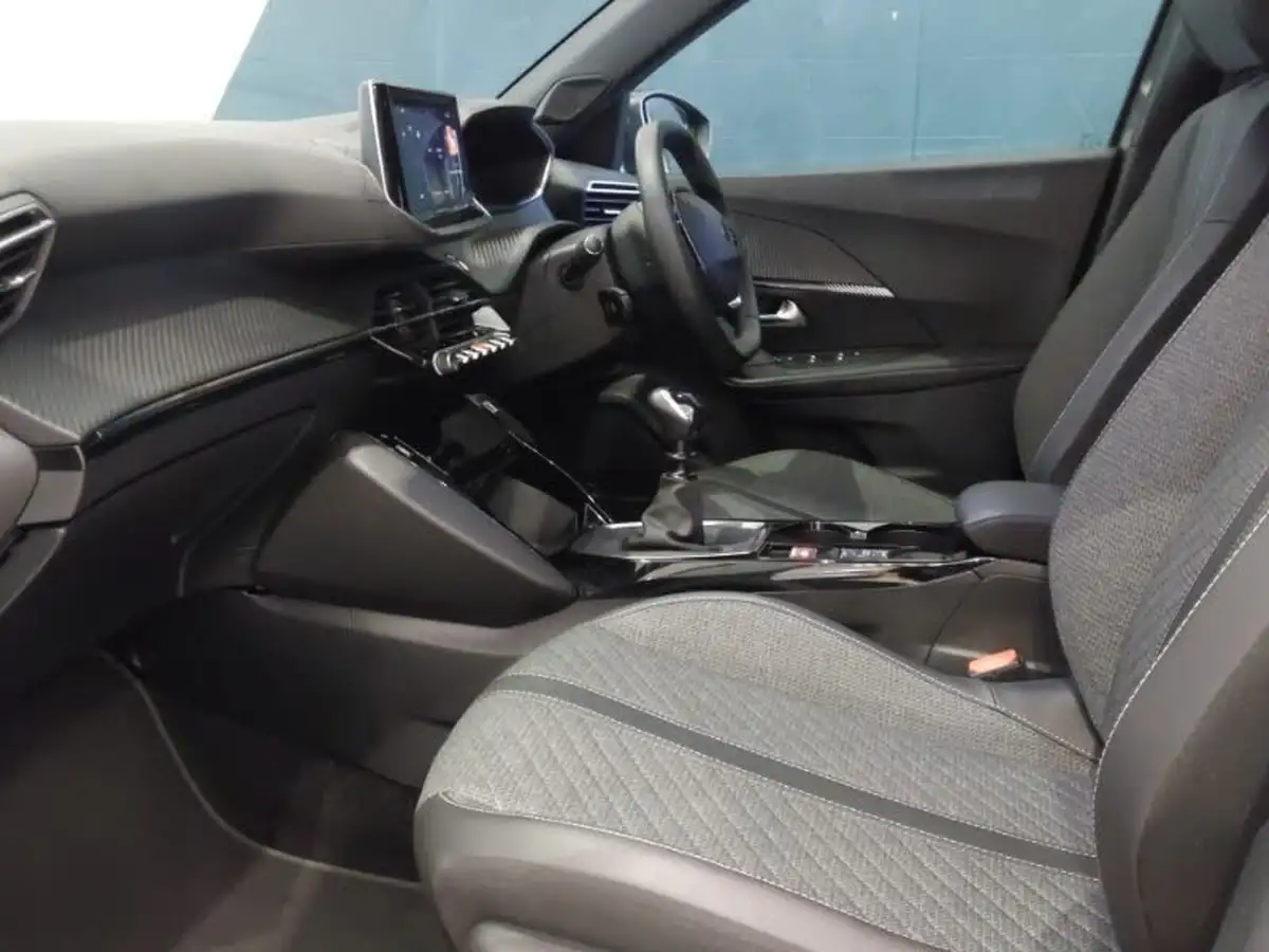 2023-peugeot-2008-suv-12-puretech-allure-big-4