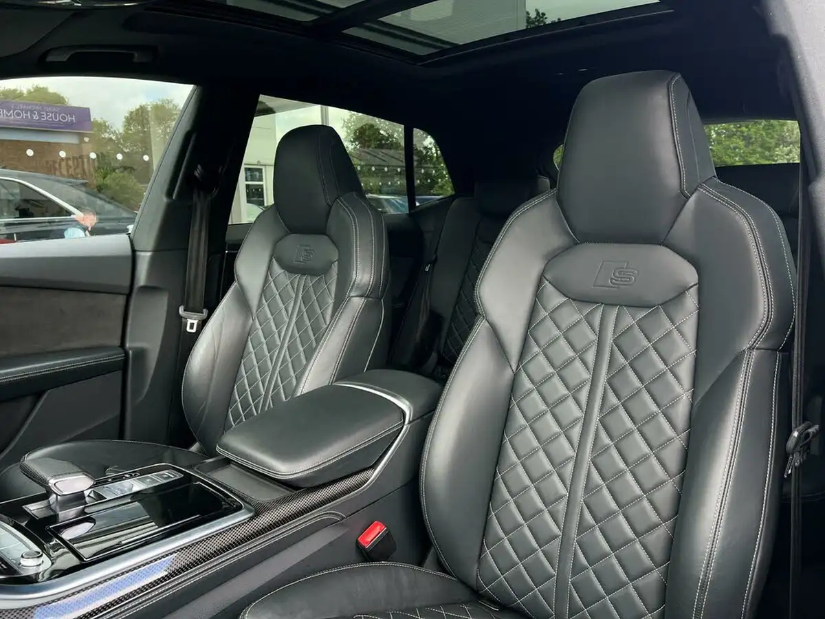 2020-audi-sq8-40tdi-big-15