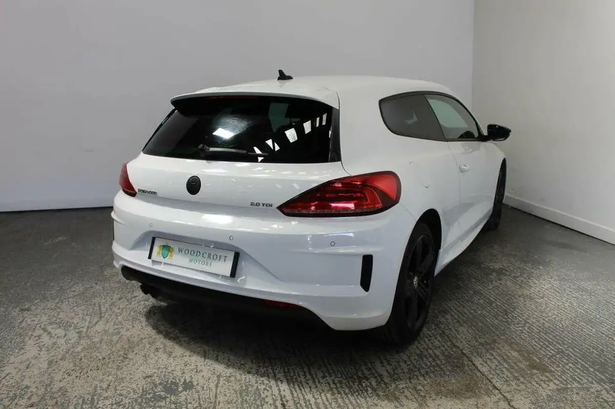 2017-volkswagen-scirocco-20tdi-r-line-150ps-ss-dsg-big-7