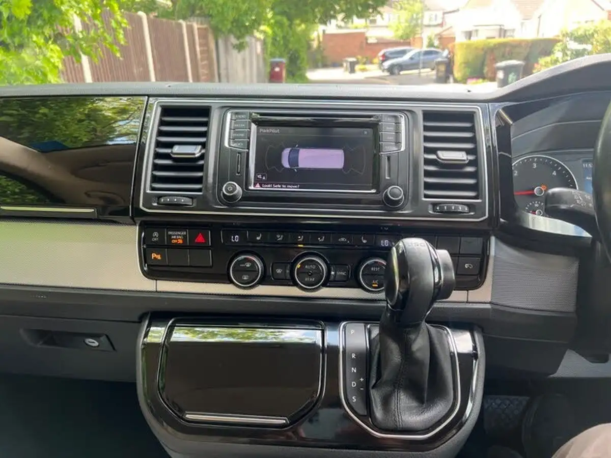 2017-volkswagen-caravelle-20tdi-executive-bmt-150pseu6-dsg-big-10
