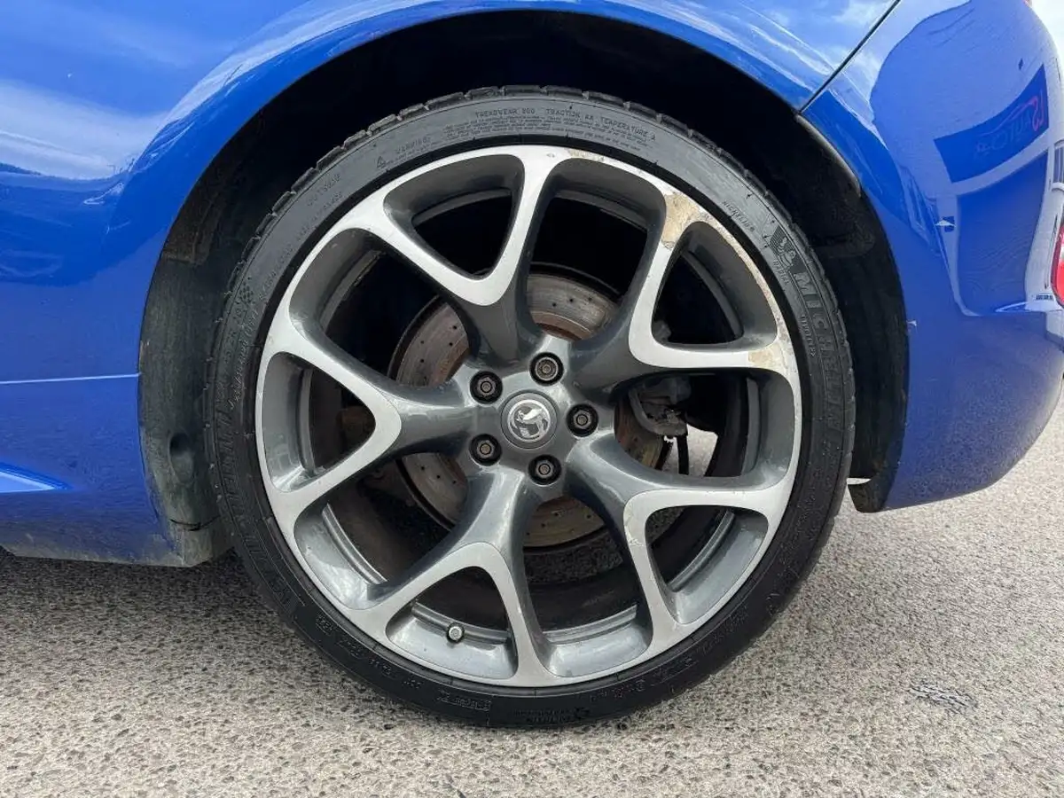 2016-vauxhall-gtc-20i-turbo-vxr-big-11