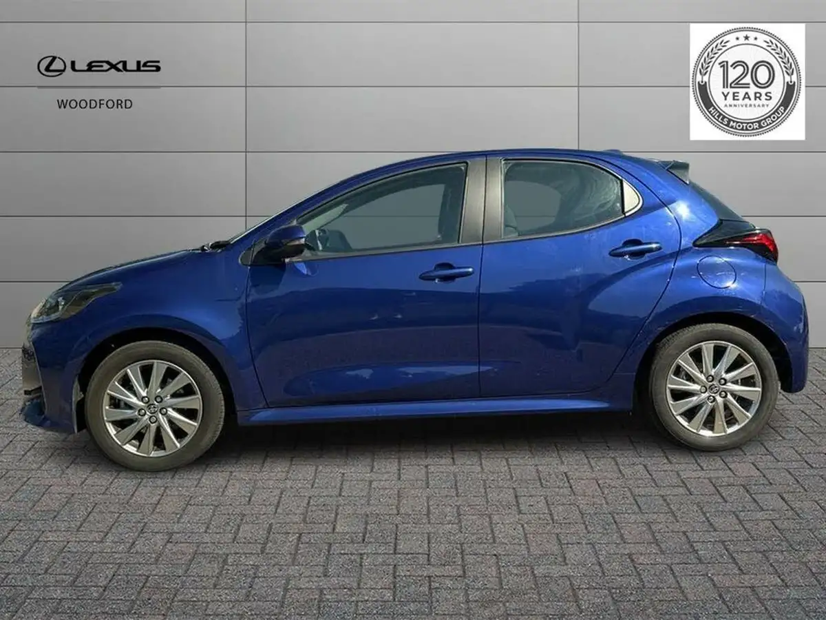 2023-toyota-yaris-15-vvt-i-icon-big-5