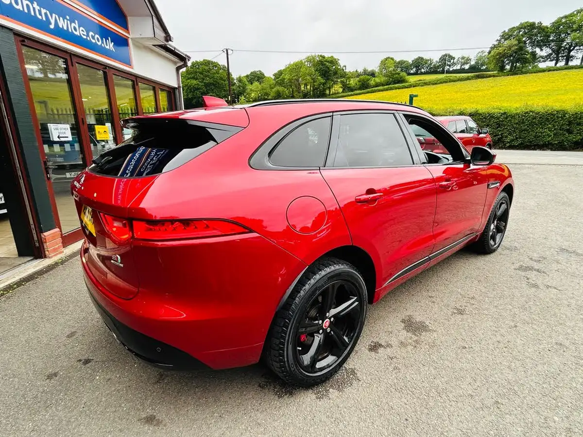2016-jaguar-f-pace-30td-s-big-8