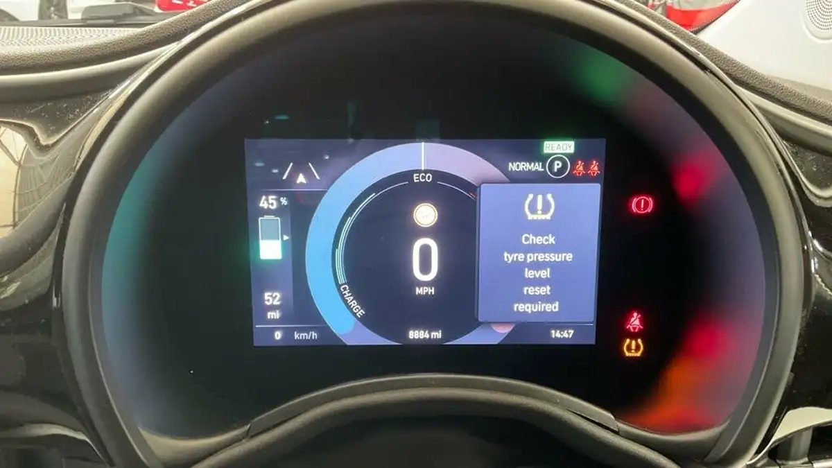 2022-fiat-500-e-icon-117bhp-big-11