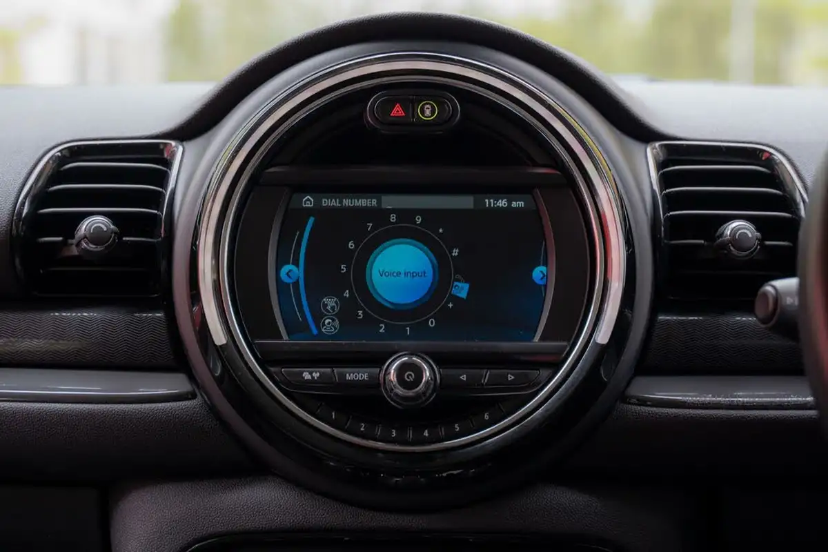 2018-mini-clubman-15-cooper-ss-big-78