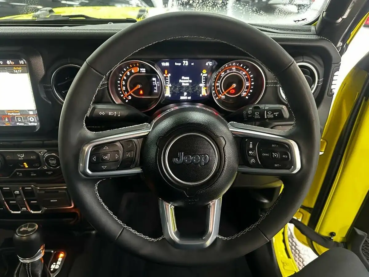 2023-jeep-wrangler-20-gme-overland-big-44