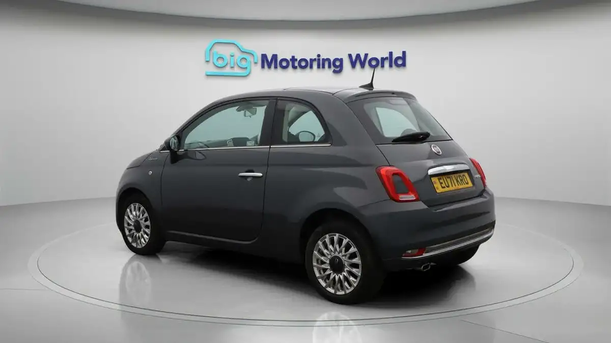 2021-fiat-500-10-dolcevita-big-5