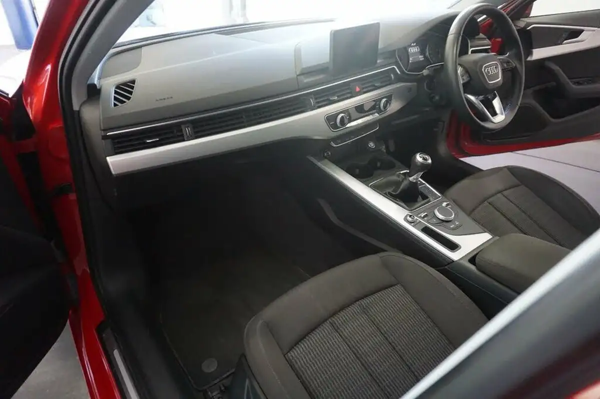 2019-audi-a4-20-35-tfsi-se-big-17