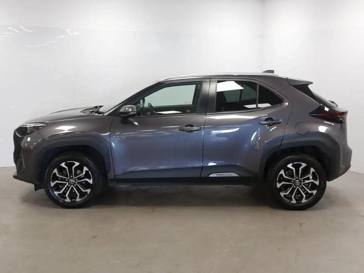 2022-toyota-yaris-cross-15-vvt-i-design-big-3