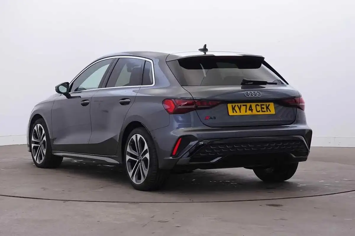 2024-audi-a3-15-35-tfsi-s-line-sportback-5d-tronic-big-2