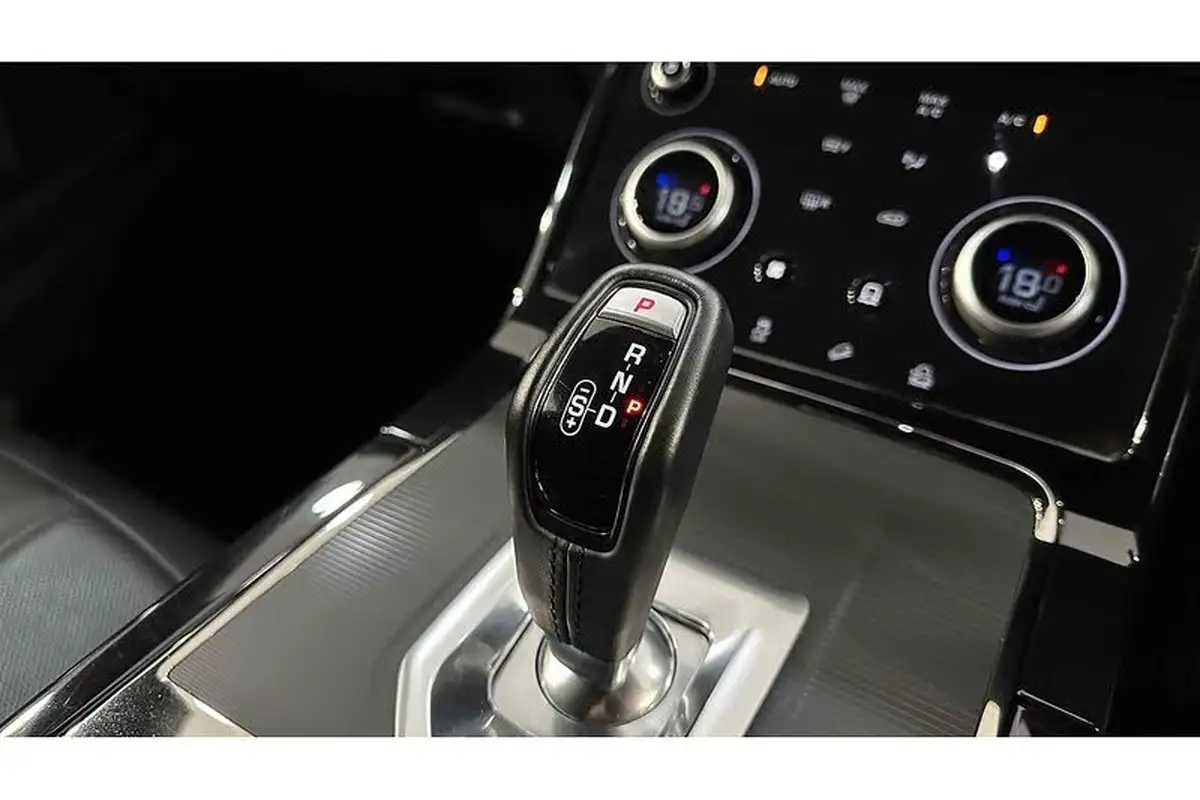 2022-land-rover-range-rover-evoque-20-d200-r-dynamic-s-big-46
