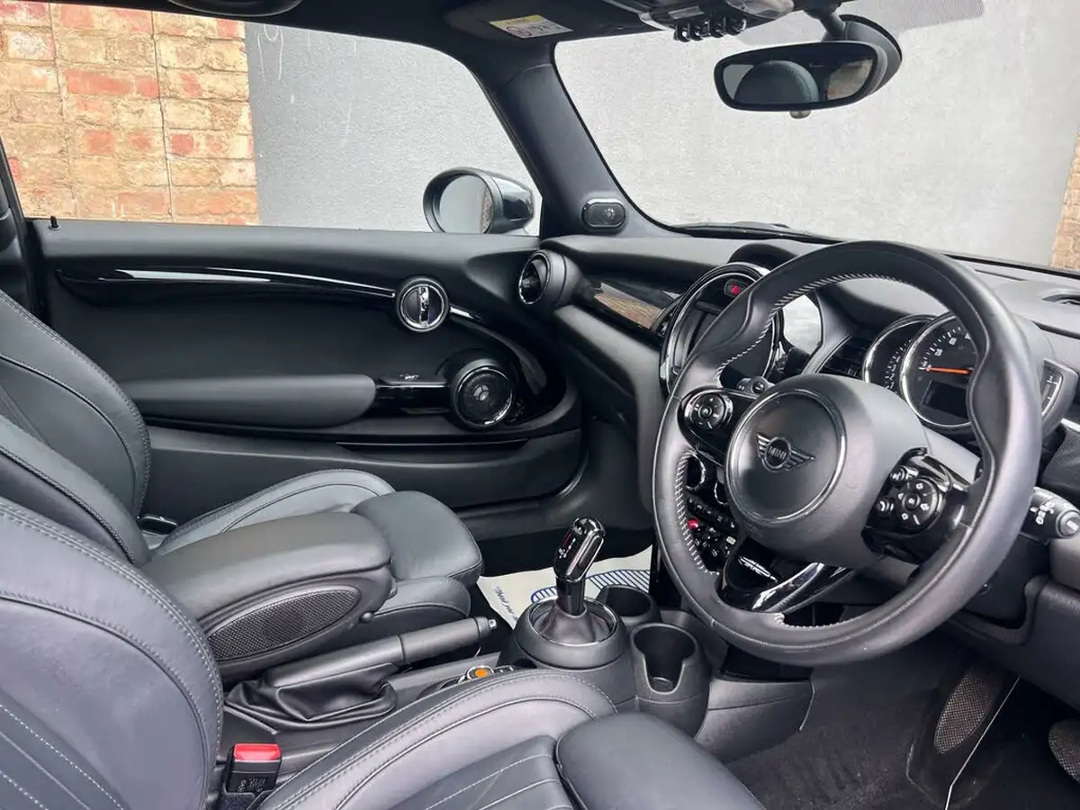 2019-mini-cooper-20-cooper-s-exclusive-189bhp-hatchback-3d-auto-big-21