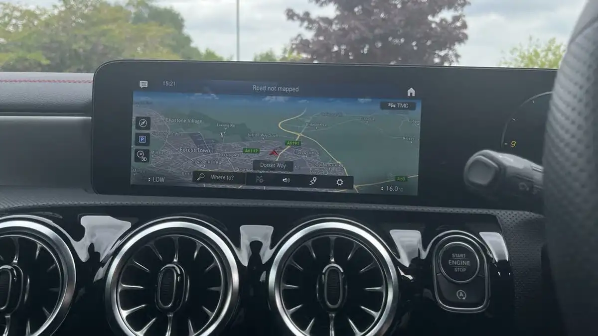 2023-mercedes-benz-cla-13-cla-200-amg-line-premium-coupe-4d-big-25