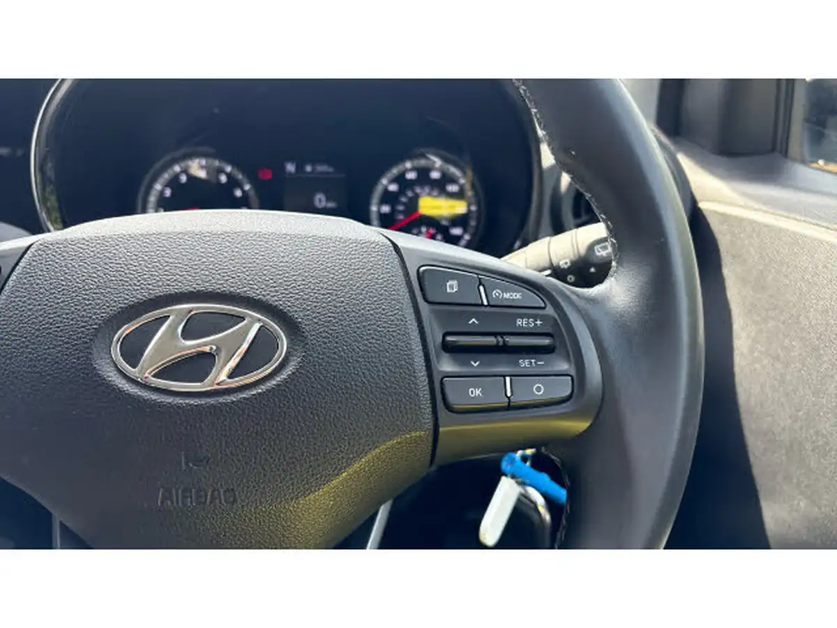 2023-hyundai-i10-12-se-connect-auto-big-42