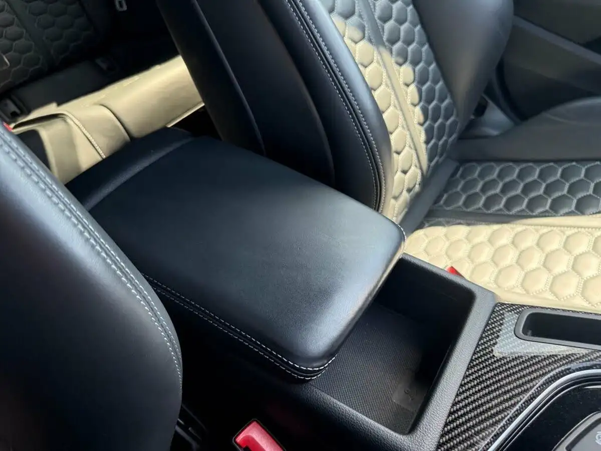 2024-audi-rs4-avant-29-tfsi-carbon-black-big-45