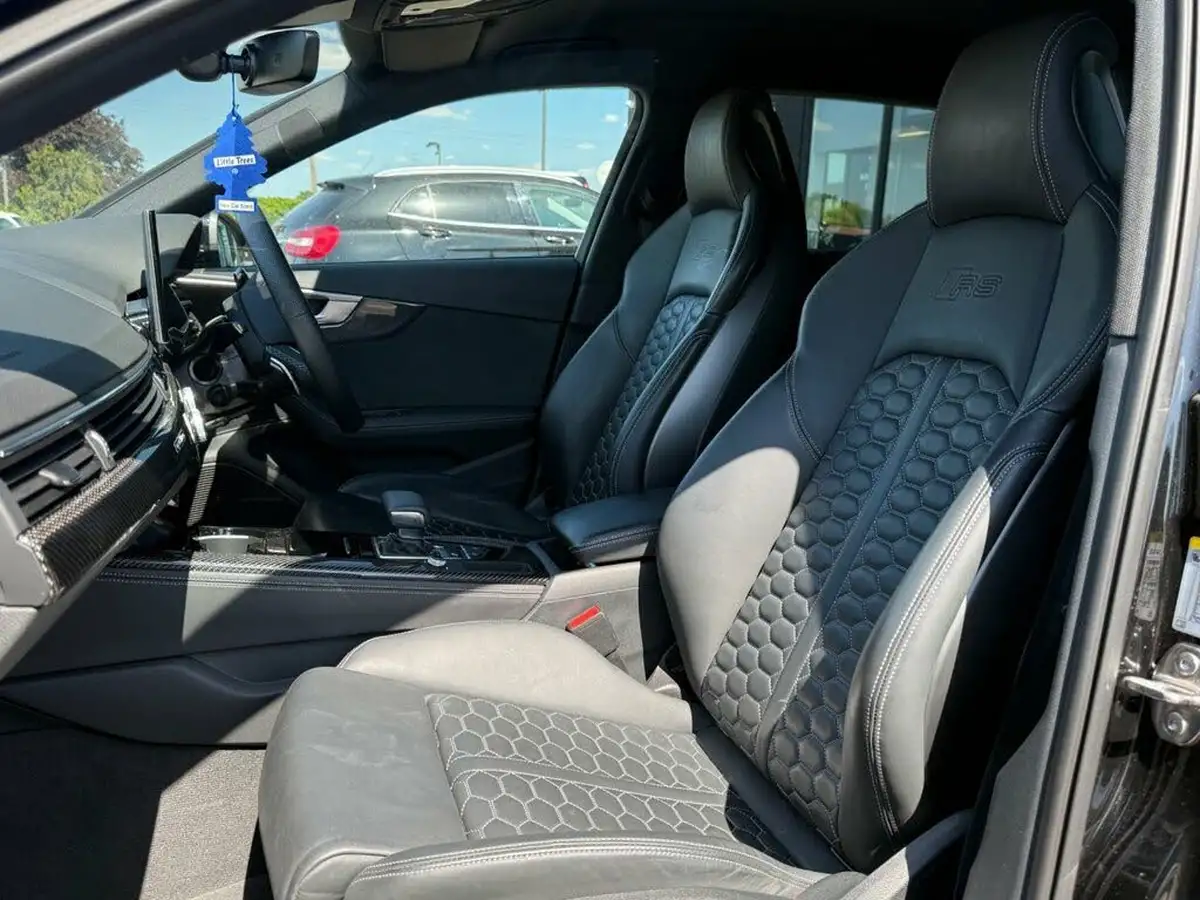 2024-audi-rs4-avant-29-tfsi-carbon-black-big-17