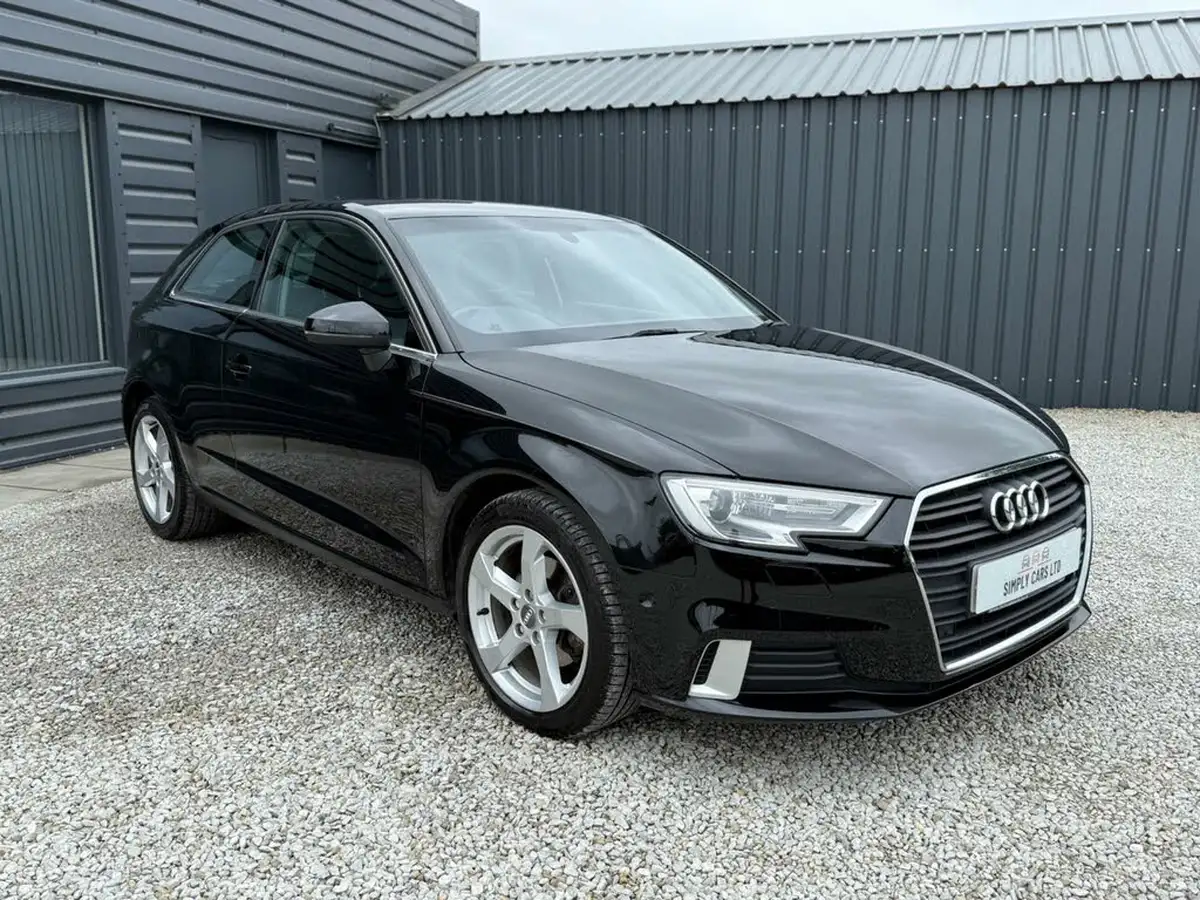 2017-audi-a3-15-tfsi-sport-hatchback-3d-s-tronic-big-8