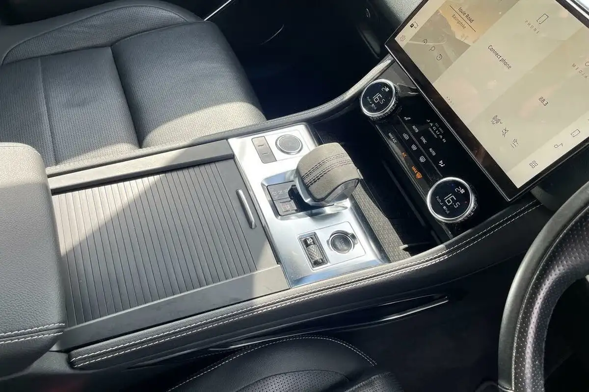2021-jaguar-f-pace-20-d200-r-dynamic-s-mhev-big-18
