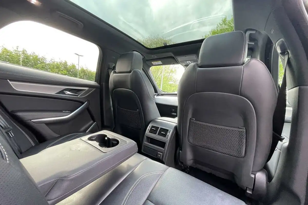 2021-jaguar-f-pace-20-d200-r-dynamic-s-mhev-big-42