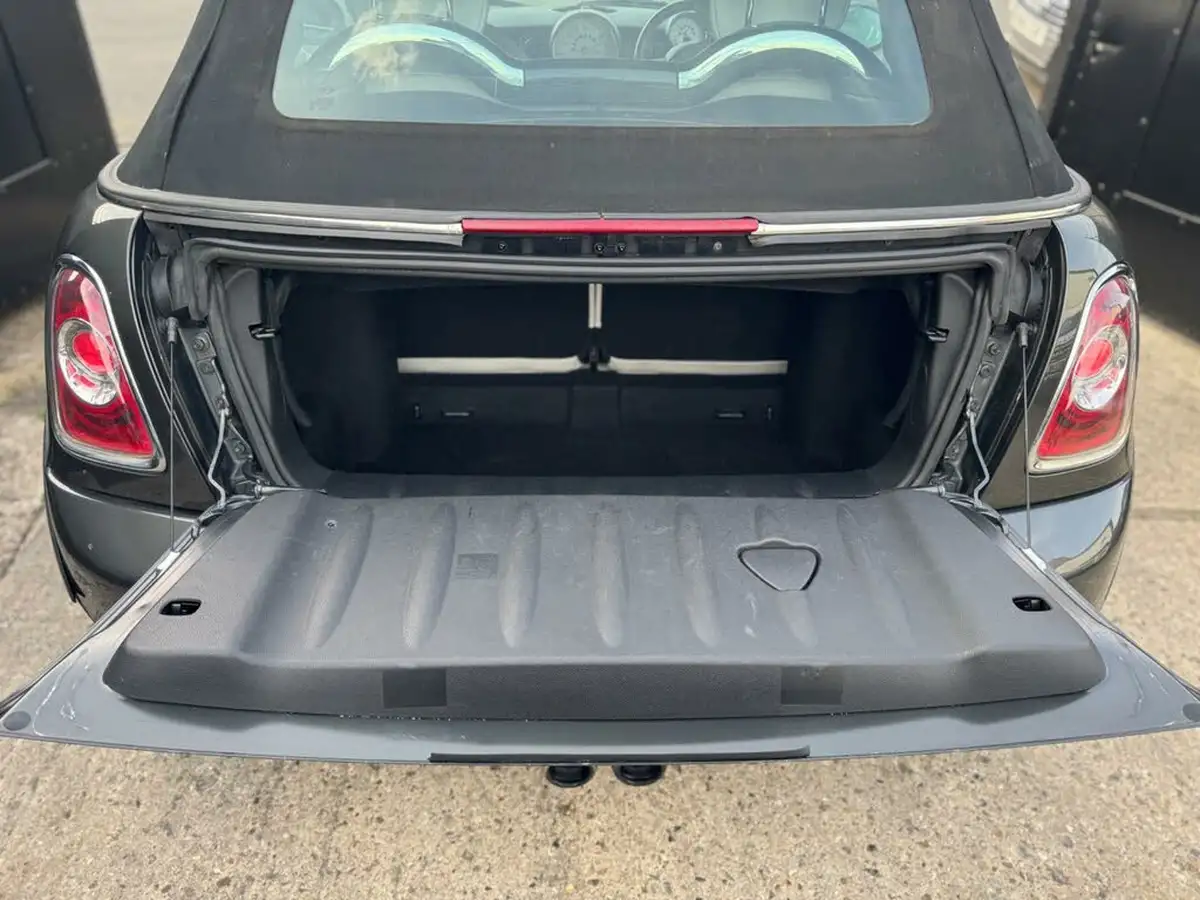 2011-mini-cooper-16-cooper-s-convertible-2d-big-35