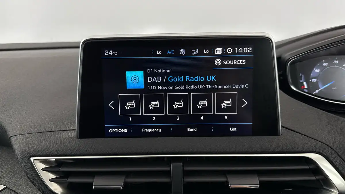 2020-peugeot-3008-suv-15-bluehdi-allure-eat8-big-11