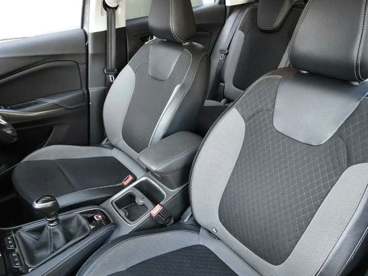 2018-vauxhall-grandland-x-12-sport-nav-130ps-big-15