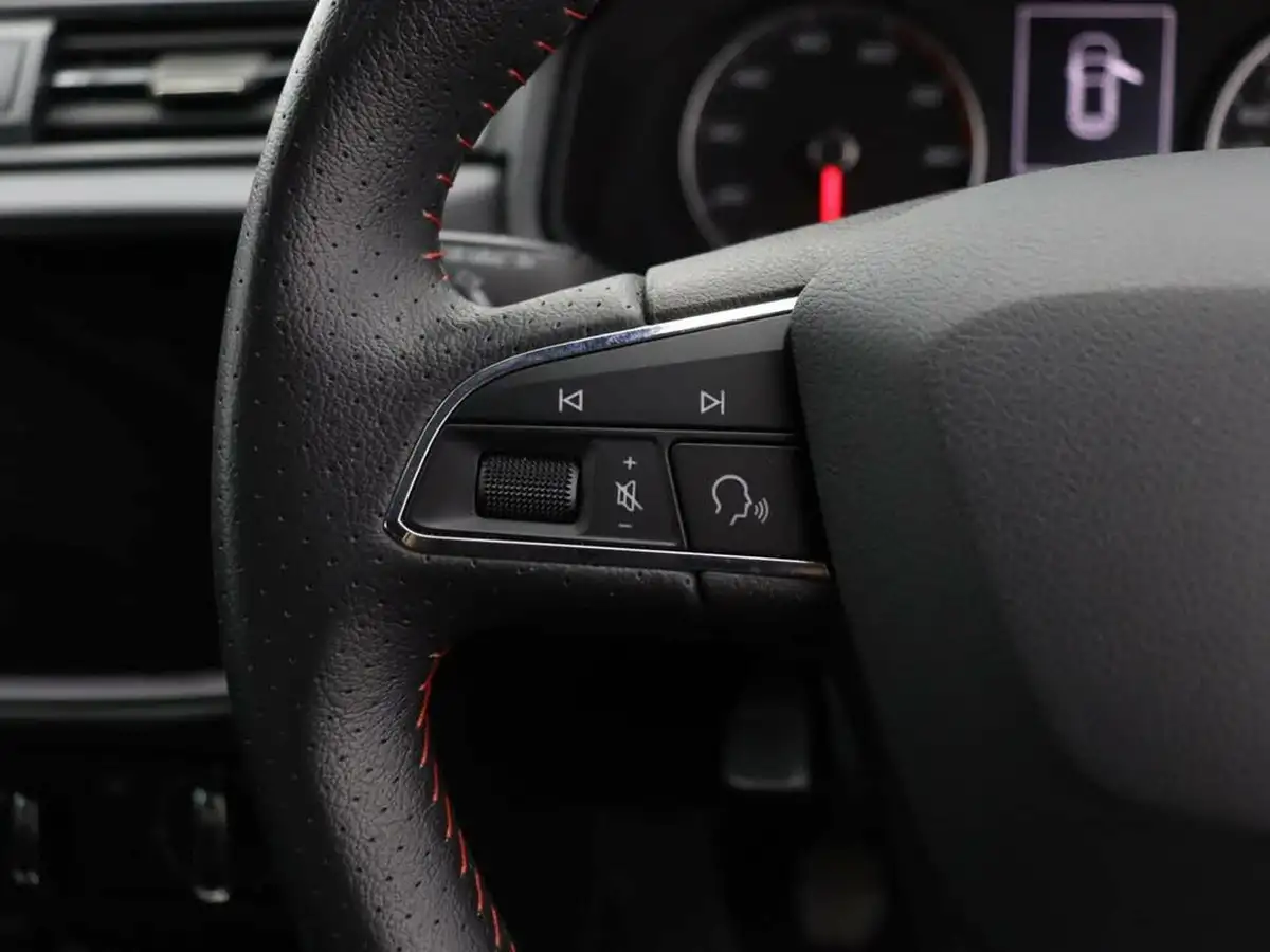 2019-seat-ibiza-10-tsi-fr-95ps-big-37