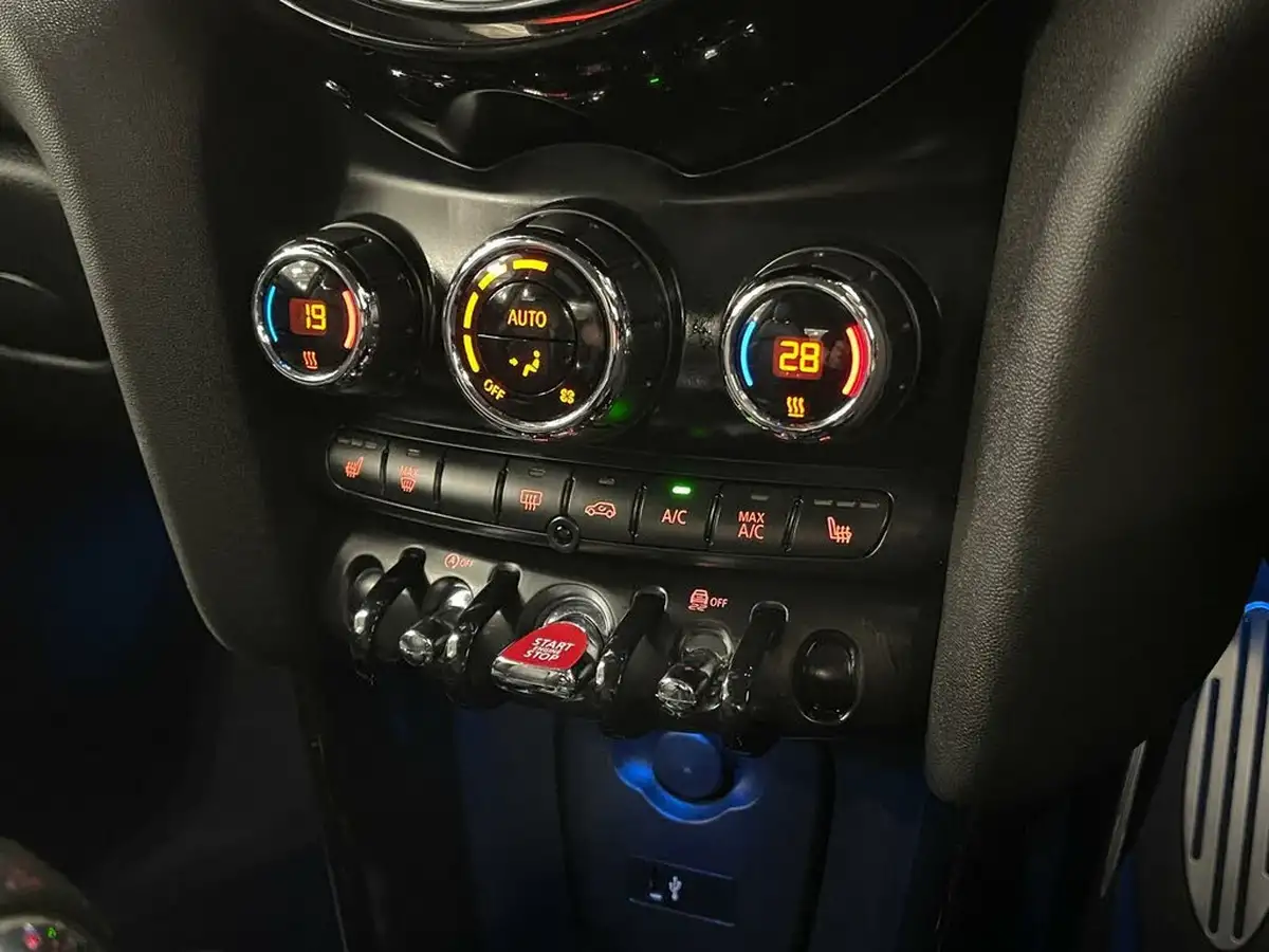 2019-mini-cooper-20-cooper-s-sport-189bhp-hatchback-3d-big-13